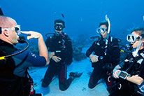 discover scuba diver